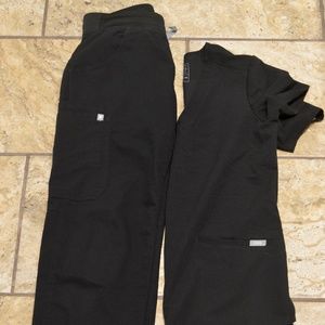 FIGS scrub set XS black